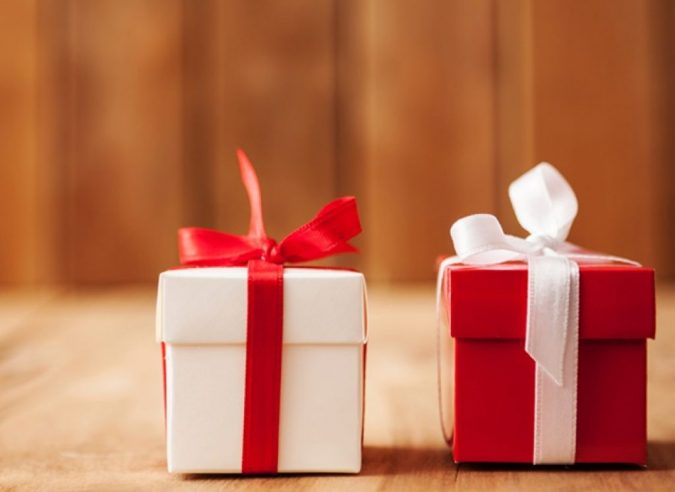 Things to consider before buying customized gifts